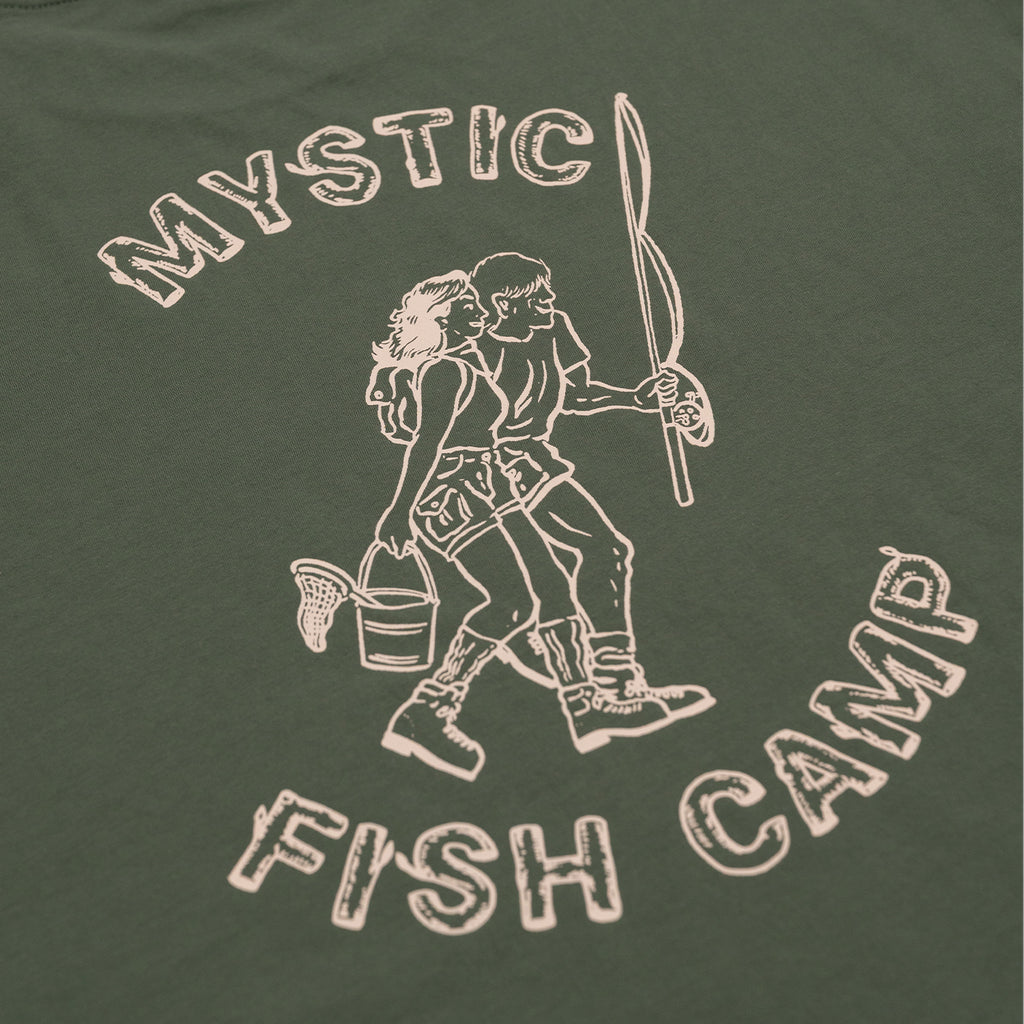 Mystic Fish Camp Happy Camper Graphic Ringer Tee – Retro Green